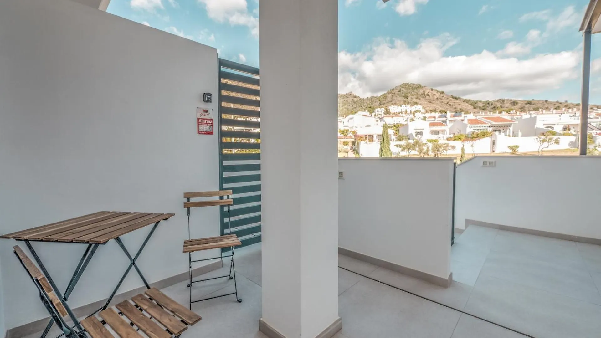 Holiday home Modern Townhouse With 3 Terraces, Pool And Views Villa Nerja