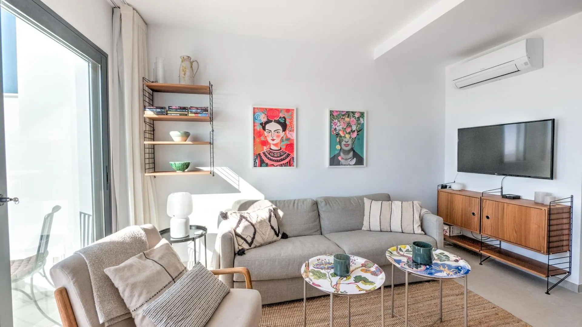 Modern Townhouse With 3 Terraces, Pool And Views Villa Nerja