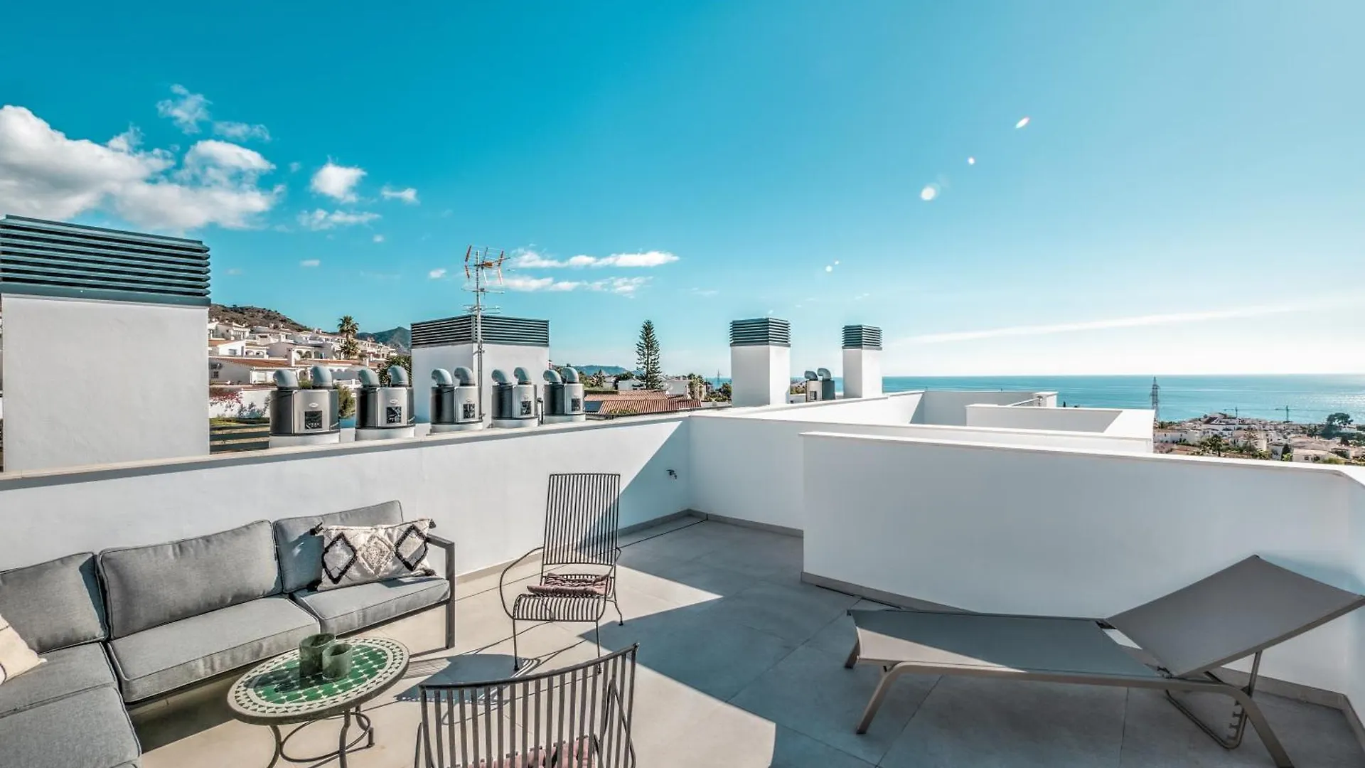 Modern Townhouse With 3 Terraces, Pool And Views Villa Nerja Holiday home